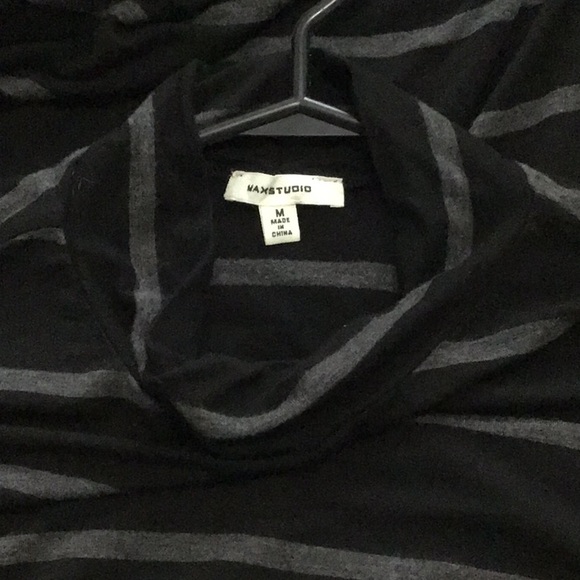 Max Studio Elegant Dress. - Picture 2 of 4